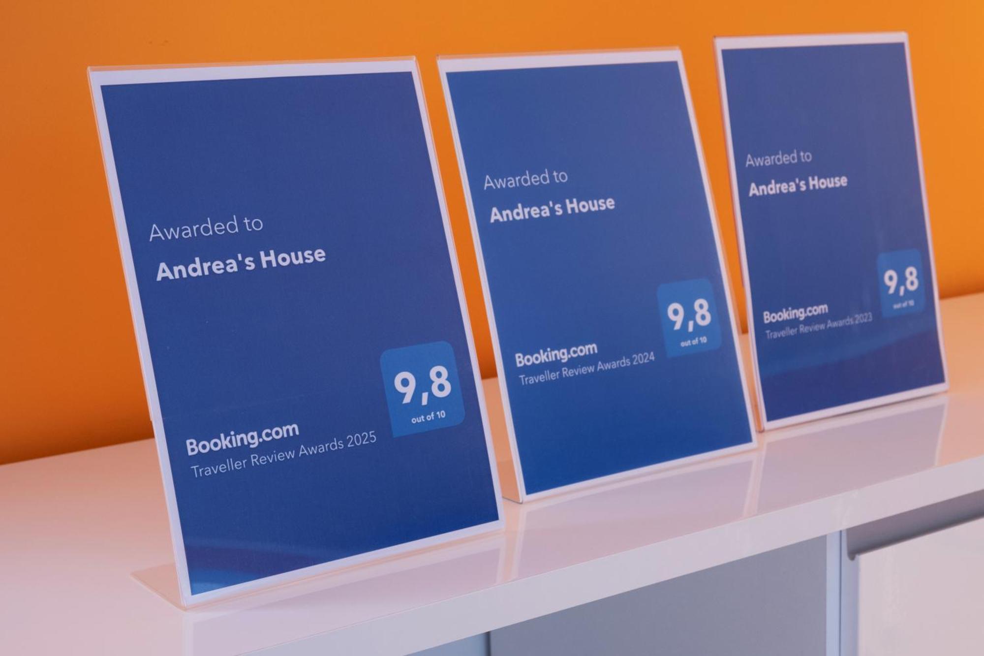 דירות לוקרי Andrea'S House מראה חיצוני תמונה